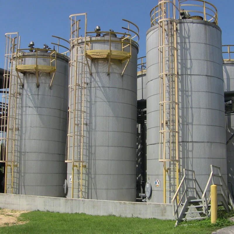 Used-oil storage and processing equipment